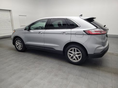 Used 2024 Ford Edge SEL image 3