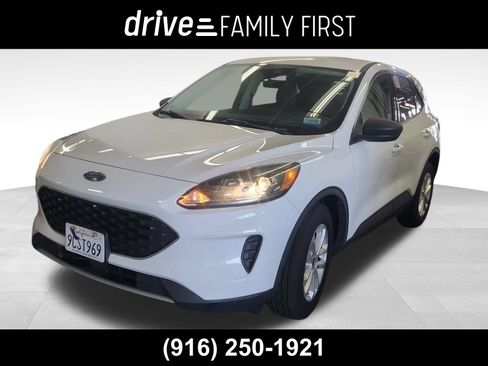 Used 2022 Ford Escape SE FWD image 1