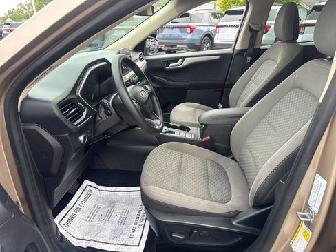 Used 2020 Ford Escape SE FWD image 21