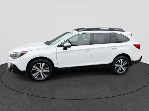 Used 2019 Subaru Outback 3.6R Limited w/ Popular Package #2 AWD/4WD image 5