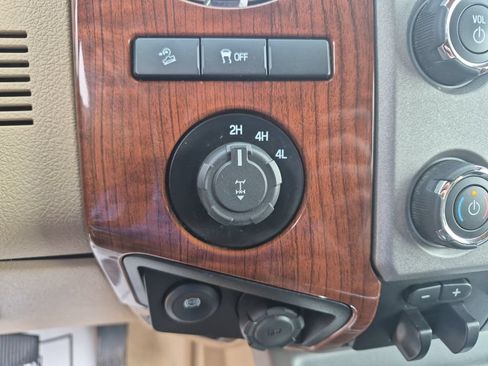 Used 2015 Ford F350 King Ranch AWD/4WD image 22