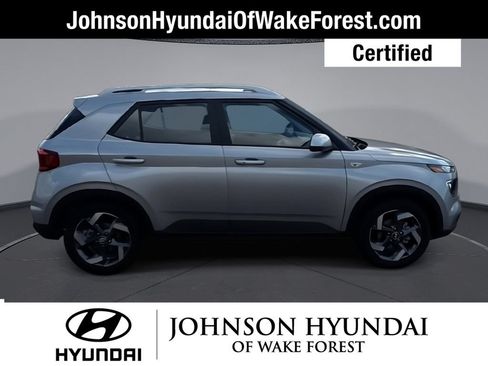 Certified 2026 Hyundai Venue SEL FWD image 9