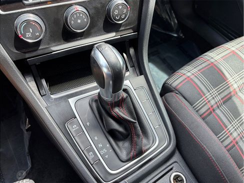 Used 2017 Volkswagen GTI S FWD image 28
