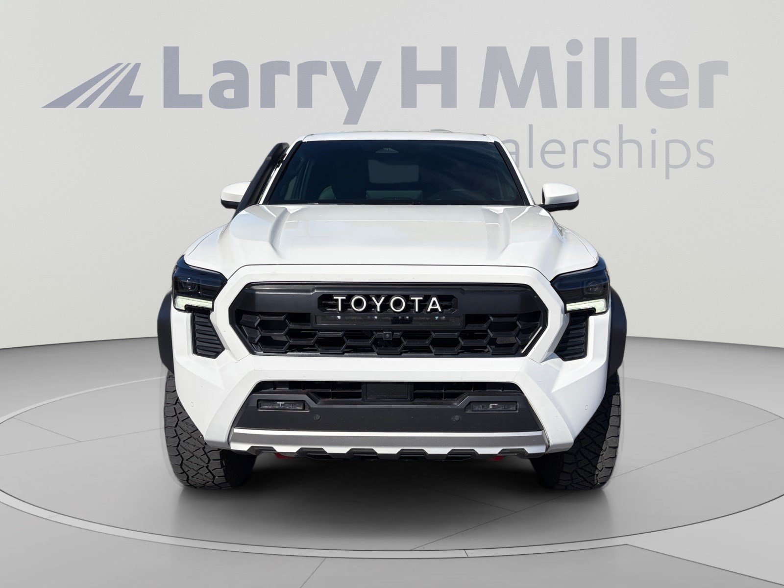 Certified 2025 Toyota Tacoma 4x4 Double Cab Hybrid image 8