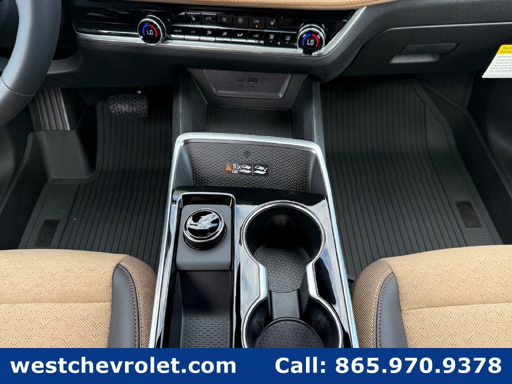 New 2027 Chevrolet Equinox ACTIV w/ Safety and Technology Package FWD image 1