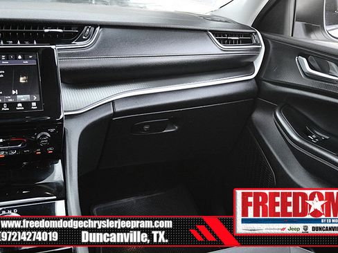 Used 2023 Jeep Grand Cherokee L Laredo RWD image 37