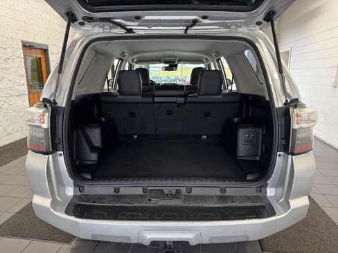 Certified 2024 Toyota 4Runner SR5 Premium AWD/4WD image 9