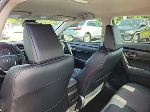 Used 2018 Toyota Corolla SE FWD image 15