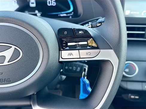 New 2026 Hyundai Elantra SE image 32