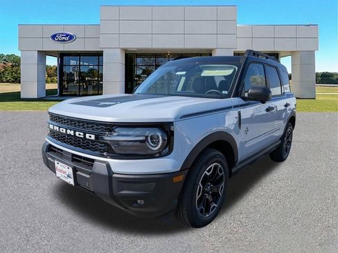 New 2026 Ford Bronco Sport Outer Banks image 4