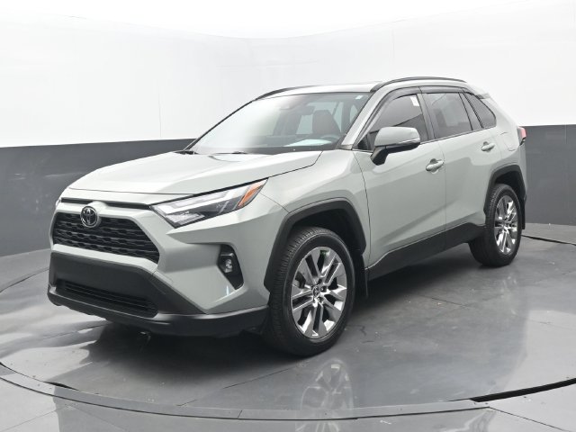 Used 2022 Toyota RAV4 XLE Premium FWD image 25
