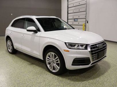 Used 2020 Audi Q5 2.0T Premium Plus w/ Premium Plus Package