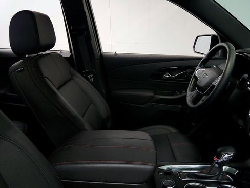 Used 2023 Chevrolet Traverse RS FWD image 29