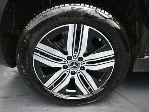 Used 2025 Mercedes-Benz EQB 250+ w/ Winter Package image 33