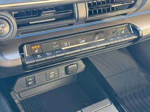 Used 2023 Toyota Prius XLE image 26