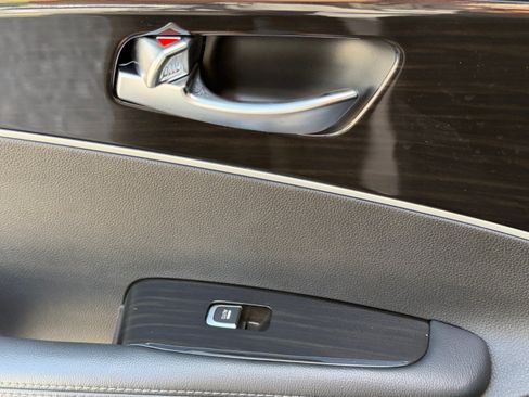 Used 2019 Kia Sorento FWD image 11