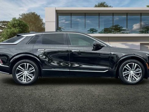 New 2026 Cadillac Lyriq Premium Luxury AWD/4WD image 3