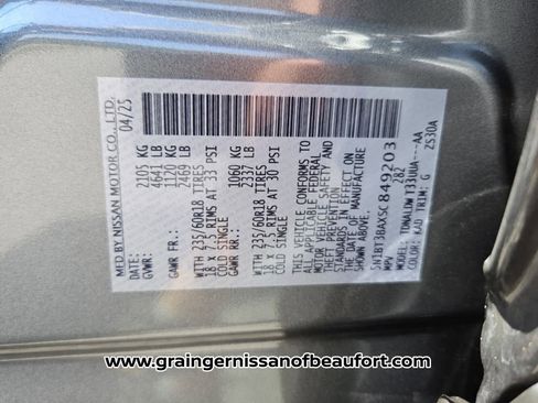 Used 2025 Nissan Rogue SV FWD image 7