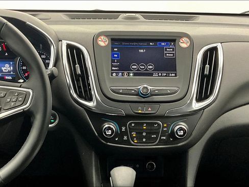 Used 2024 Chevrolet Equinox LT image 8