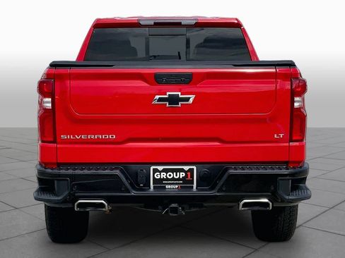 Used 2021 Chevrolet Silverado 1500 LT Trail Boss w/ Convenience Package II AWD/4WD image 9