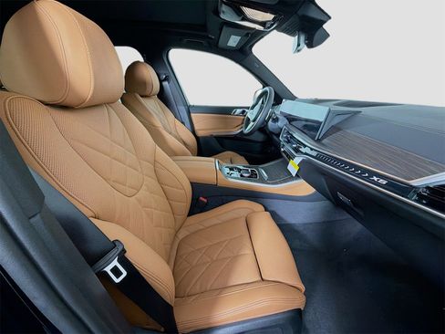 New 2026 BMW X5 xDrive50e w/ M Sport Package image 30