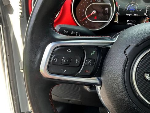 Used 2020 Jeep Wrangler Unlimited Rubicon AWD/4WD image 11