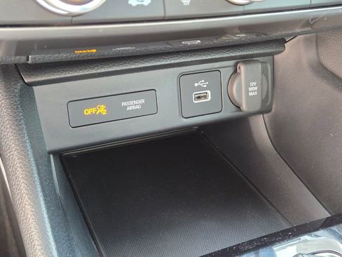 Certified 2024 Acura Integra image 28