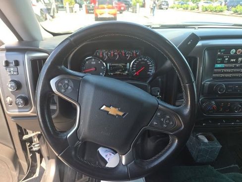 Used 2018 Chevrolet Silverado 1500 LT w/ All Star Edition AWD/4WD image 3