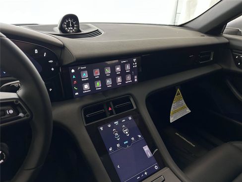 New 2025 Porsche Taycan image 21