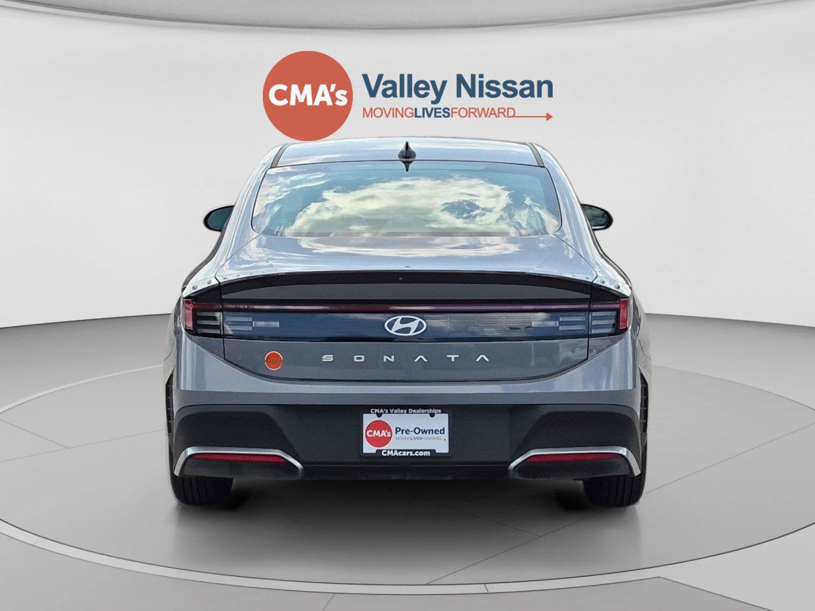 Used 2025 Hyundai Sonata SE FWD image 4
