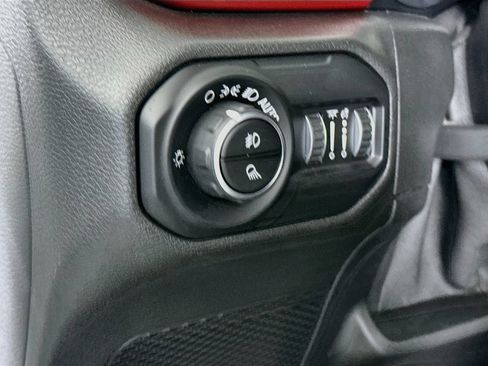 Used 2020 Jeep Gladiator Rubicon w/ LED Lighting Group AWD/4WD image 17