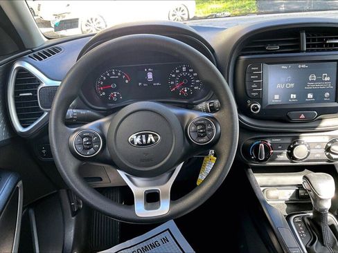 Used 2020 Kia Soul LX FWD image 7