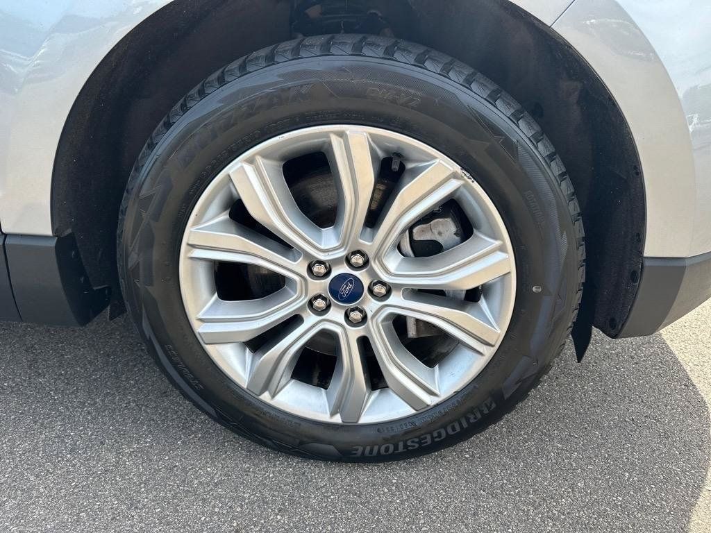 Used 2021 Ford Edge Titanium w/ Cargo Accessory Package AWD/4WD image 7
