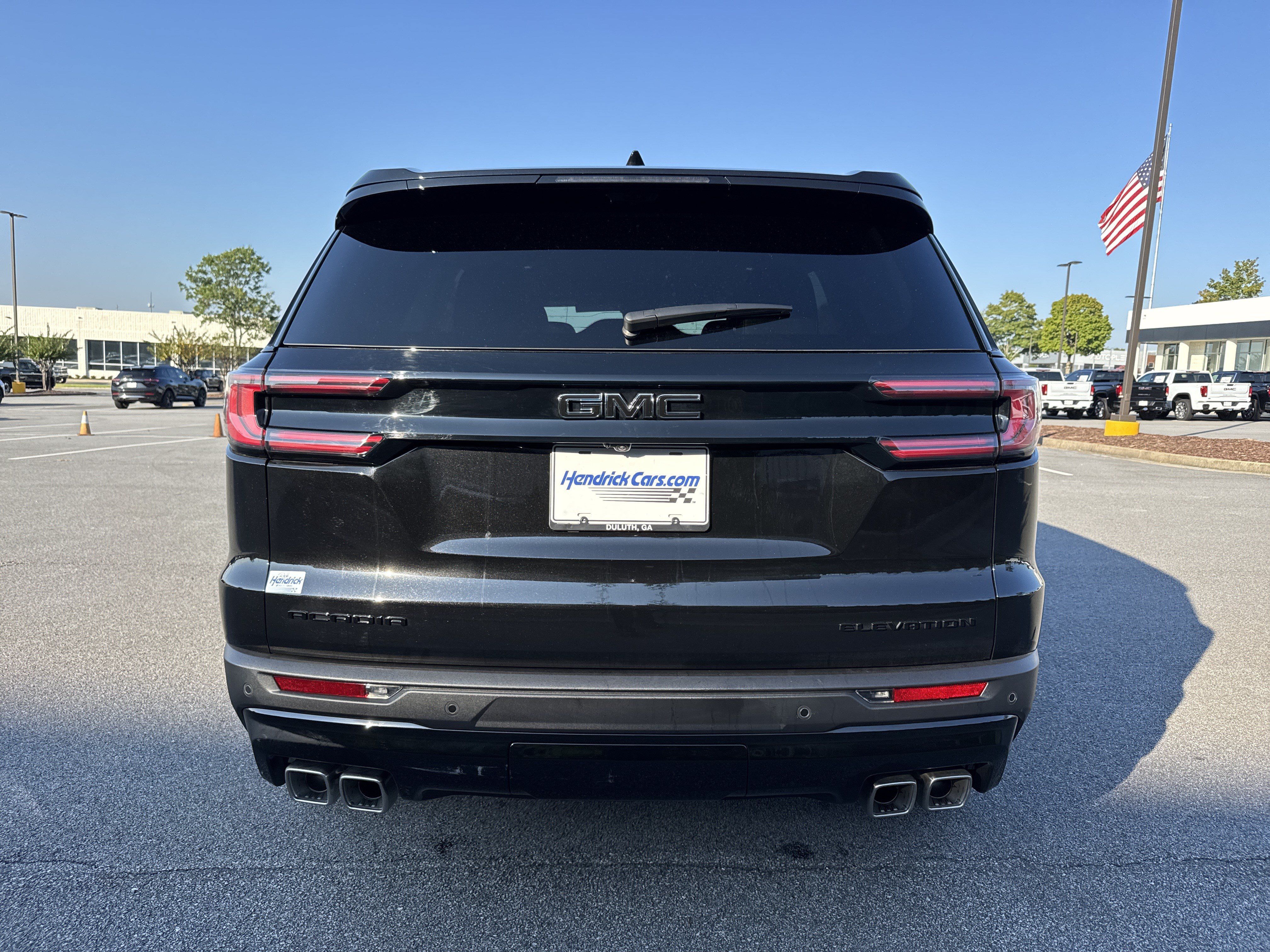 Used 2026 GMC Acadia Elevation w/ Black Edition FWD image 9