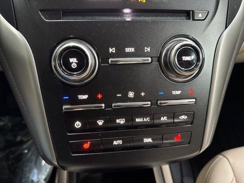 Used 2019 Lincoln MKC Select w/ Select Plus Package image 21