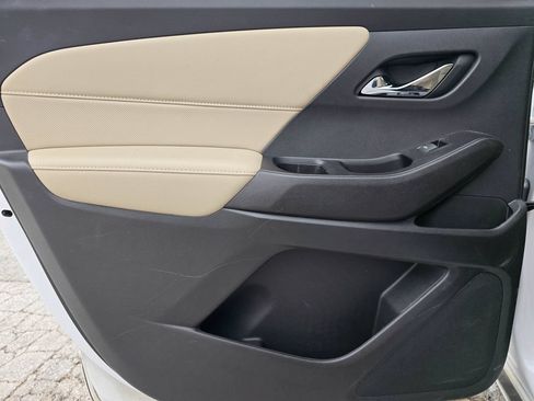 Used 2023 Chevrolet Traverse Premier w/ LPO, Floor Liner Package AWD/4WD image 11