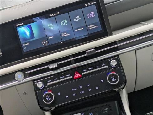 Certified 2025 Hyundai Tucson SEL FWD image 12