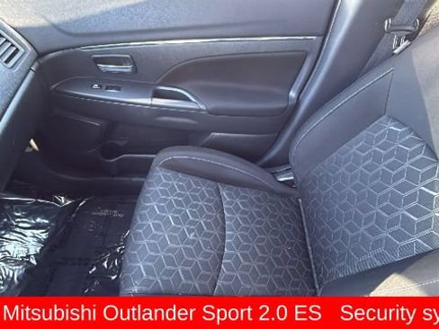 Used 2024 Mitsubishi Outlander Sport AWD image 12
