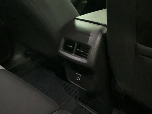 Used 2024 Chevrolet Equinox LS w/ LS Convenience Package FWD image 22