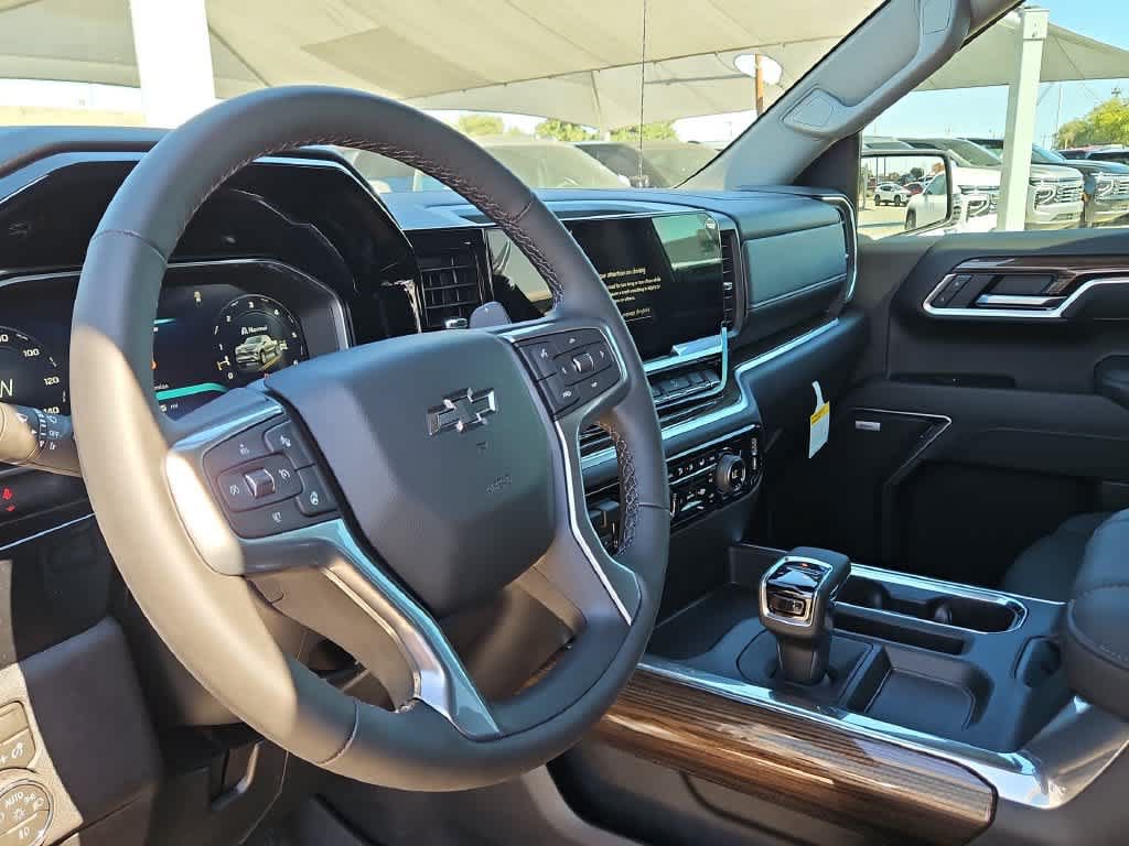 New 2026 Chevrolet Silverado 1500 RST w/ Z71 Off-Road Package AWD/4WD image 10