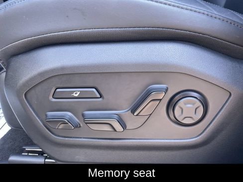 Used 2025 Hyundai Santa Fe Calligraphy AWD/4WD image 26