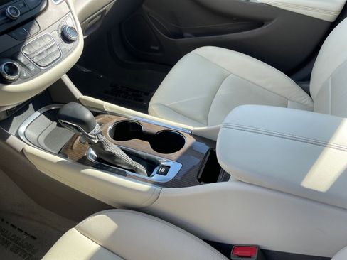 Used 2024 Chevrolet Malibu LT image 41