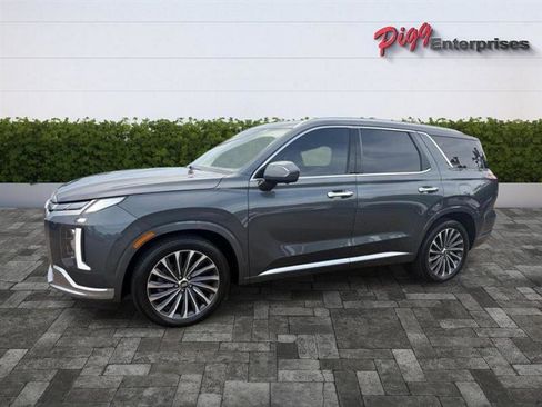 Used 2024 Hyundai Palisade Calligraphy FWD image 4