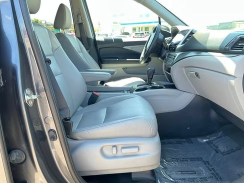 Used 2017 Honda Pilot EX-L image 32
