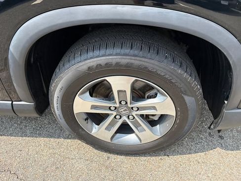 Used 2024 Honda Pilot EX-L image 7