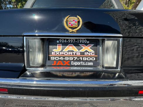 Used 1991 Cadillac De Ville Coupe image 6