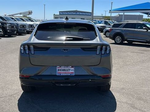 Certified 2021 Ford Mustang Mach-E Premium AWD/4WD image 4