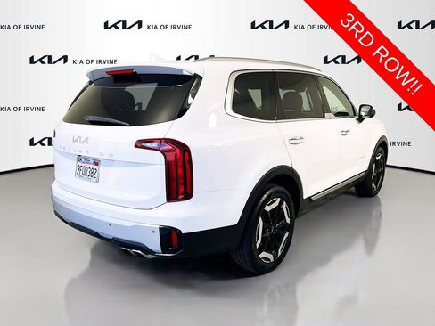 Used 2023 Kia Telluride S w/ S Sunroof Package image 8