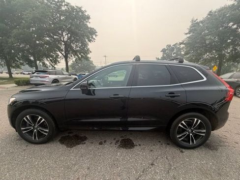 Used 2019 Volvo XC60 T6 Momentum w/ Multimedia Package AWD/4WD image 11