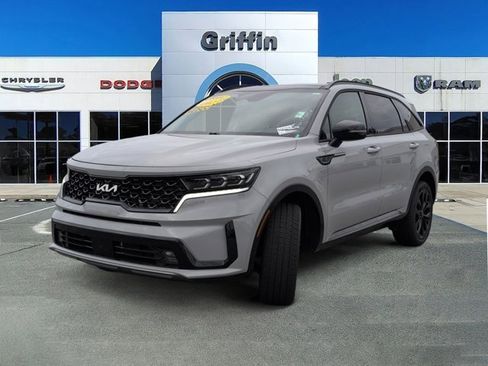 Used 2023 Kia Sorento SX image 11